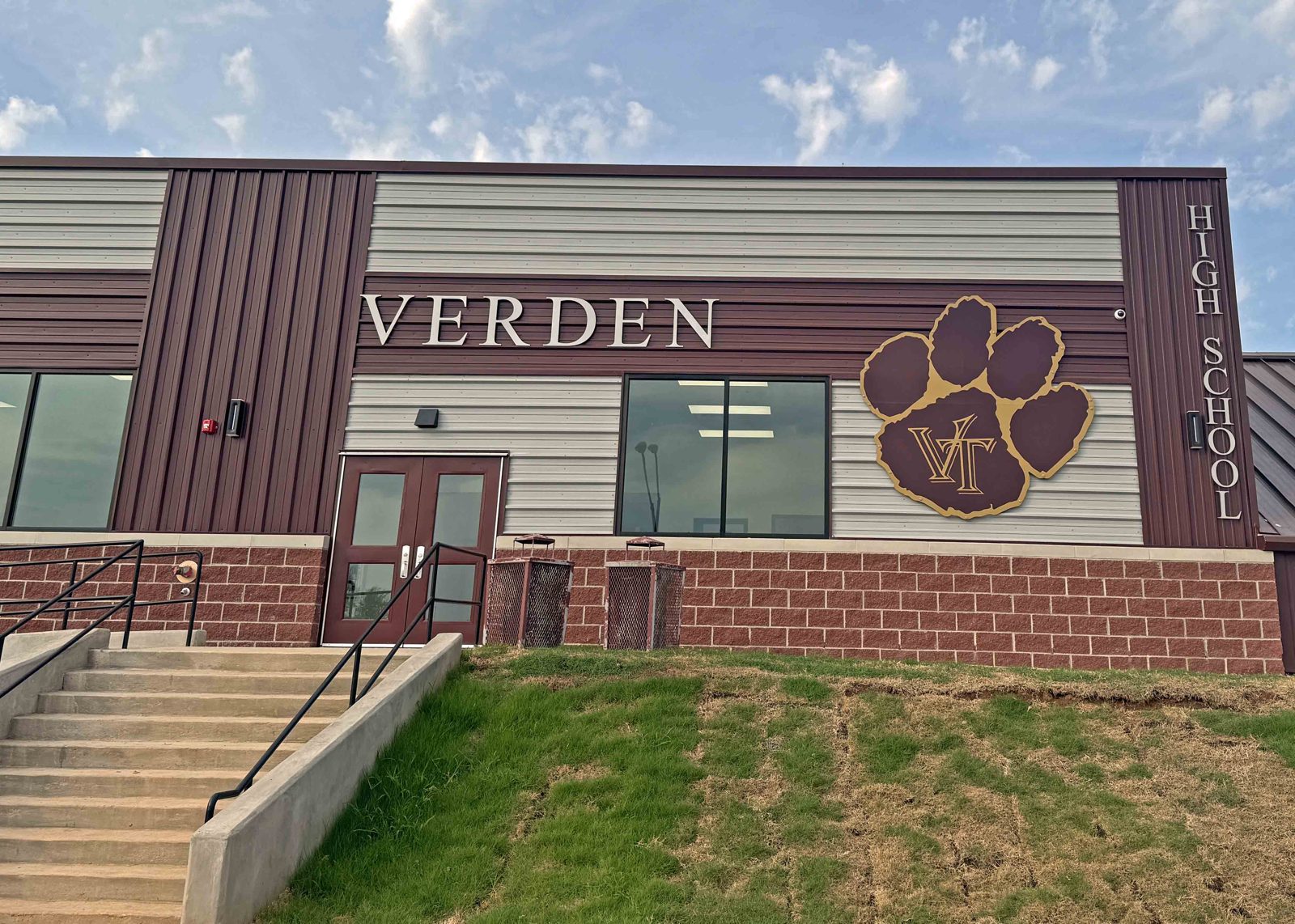 High school identity and mascot